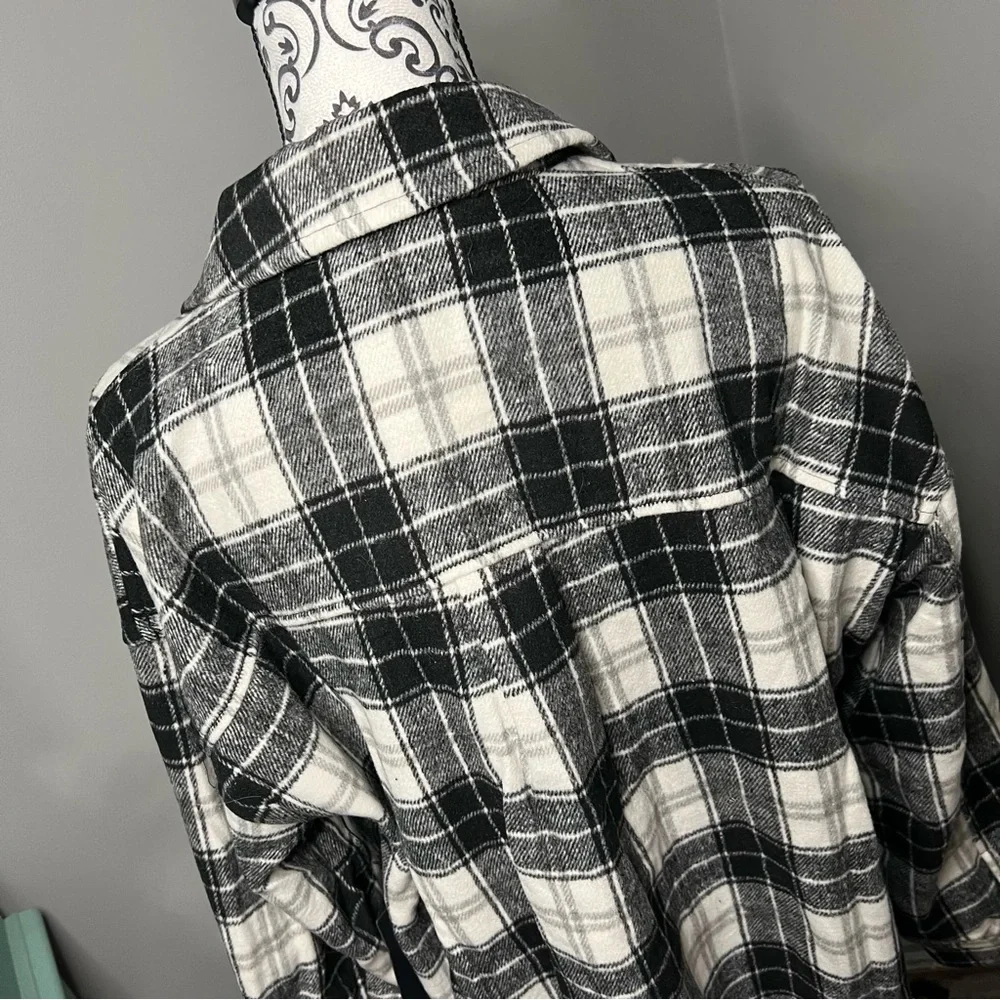 Forever 21 Plaid Shacket Size 0X NWT Boho Bohemian Plus Size Curvy - Picture 10 of 15
